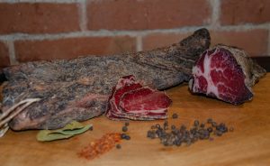 Ceafa porc Bazna crud-uscata - imagine 5