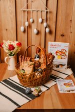 Pachet cu bunatati de Paste - imagine 2